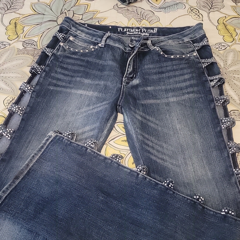 Boot cut jeans
